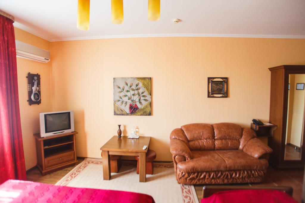Kolodenka Aivengo Hotel מראה חיצוני תמונה